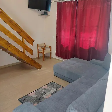 Yvette Apartmanhaz Cserkeszőlő