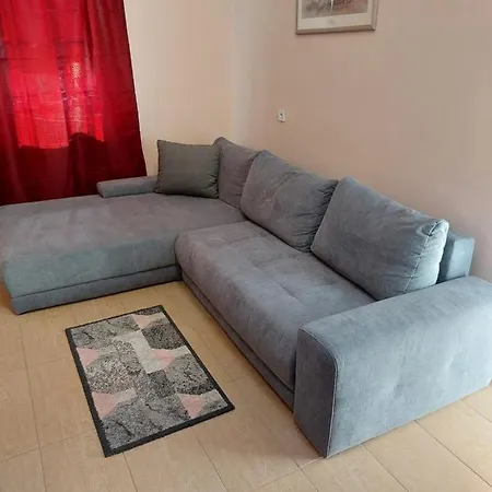 Yvette Apartmanhaz Hotel *