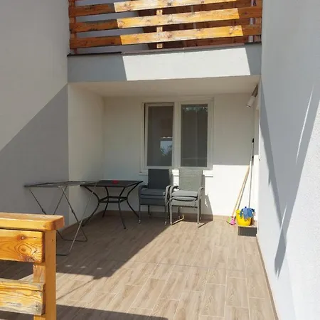 Hotel Yvette Apartmanhaz Cserkeszőlő