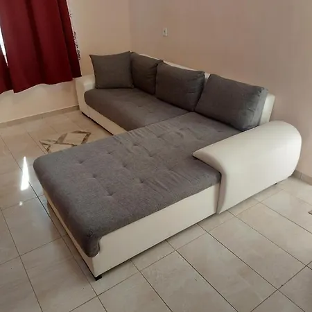 Yvette Apartmanhaz Hotel *