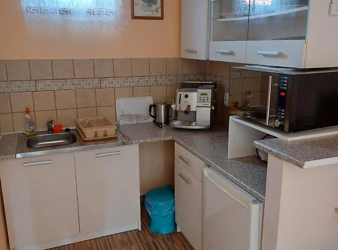 Yvette Apartmanhaz